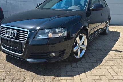 Audi A3 151.000 km 7.499 &euro; Grevenbroich 41515