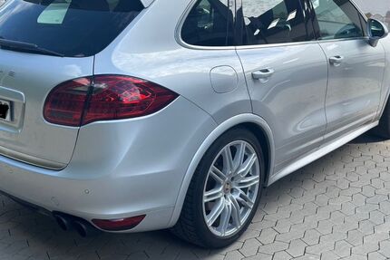 Porsche Cayenne 182.000 km 19.500 &euro; Bergisch Gladbach 51469