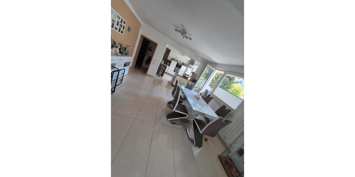 Etagenwohnung Wuppertal Gemarkung Langerfeld - 4 Zimmer, 135 m&sup2;, 270.000&euro; | Angebot:26323377