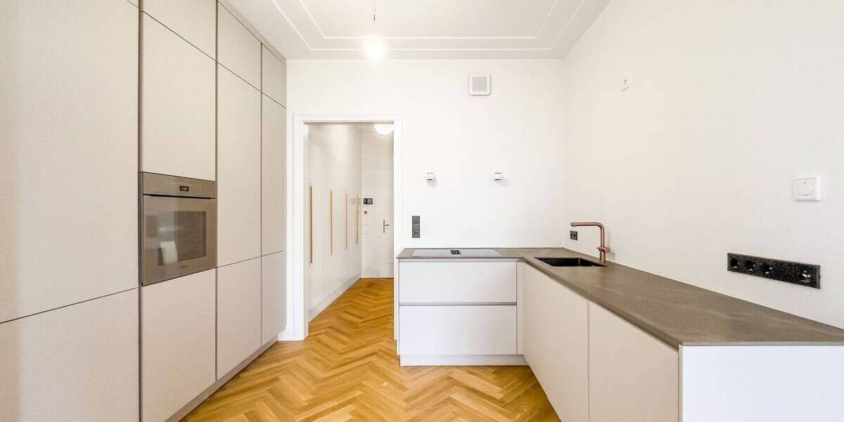 Etagenwohnung Düsseldorf Oberkassel - 2 Zimmer, 63 m&sup2;, 2.205&euro; | Angebot:26543611