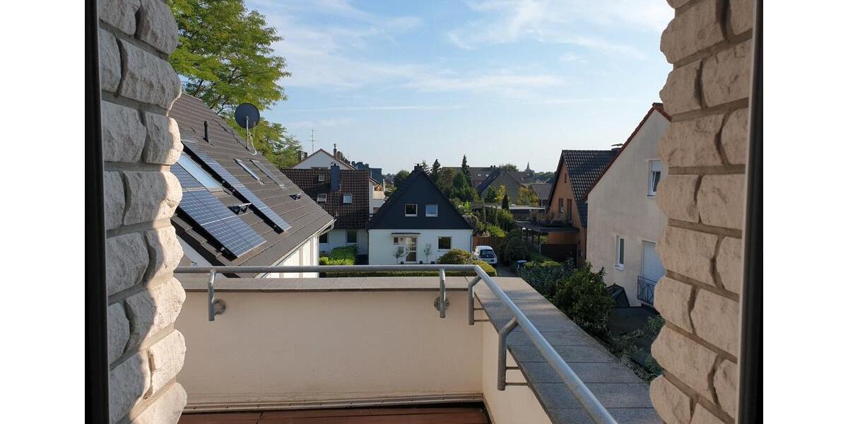 Dachgeschoßwohnung Langenfeld (Rheinland) - 3 Zimmer, 85 m&sup2;, 299.000&euro; | Angebot:26095167