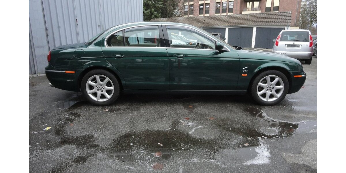 Jaguar S-Type 3.0 V6 Executive Autom Leder Navi Xenon 114.000 km 8.990 &euro; Neuss 41462