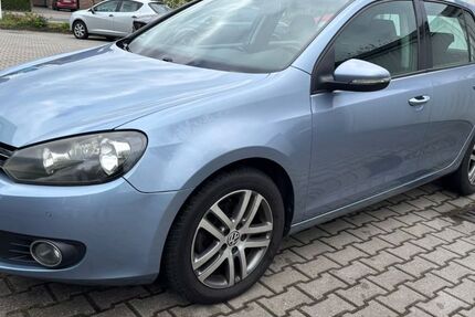 VW Golf 214.000 km 3.400 &euro; Neuss 41466