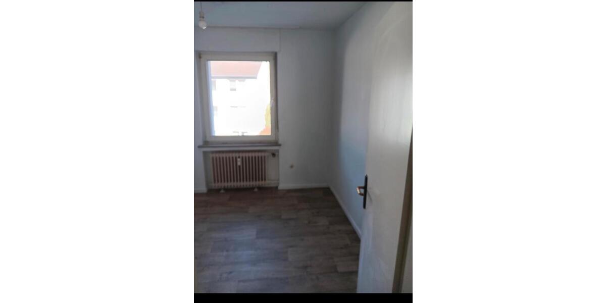 Dachgeschoßwohnung Remscheid - 2 Zimmer, 57 m&sup2;, 400&euro; | Angebot:26028930