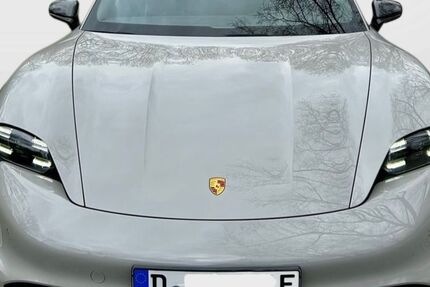 Porsche Taycan 52.681 km 63.400 &euro; Düsseldorf 40235
