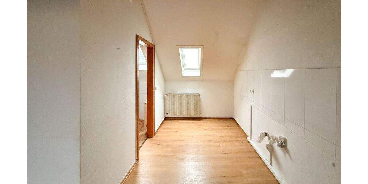 Etagenwohnung Velbert Mitte - 3 Zimmer, 85 m&sup2;, 850&euro; | Angebot:25698464
