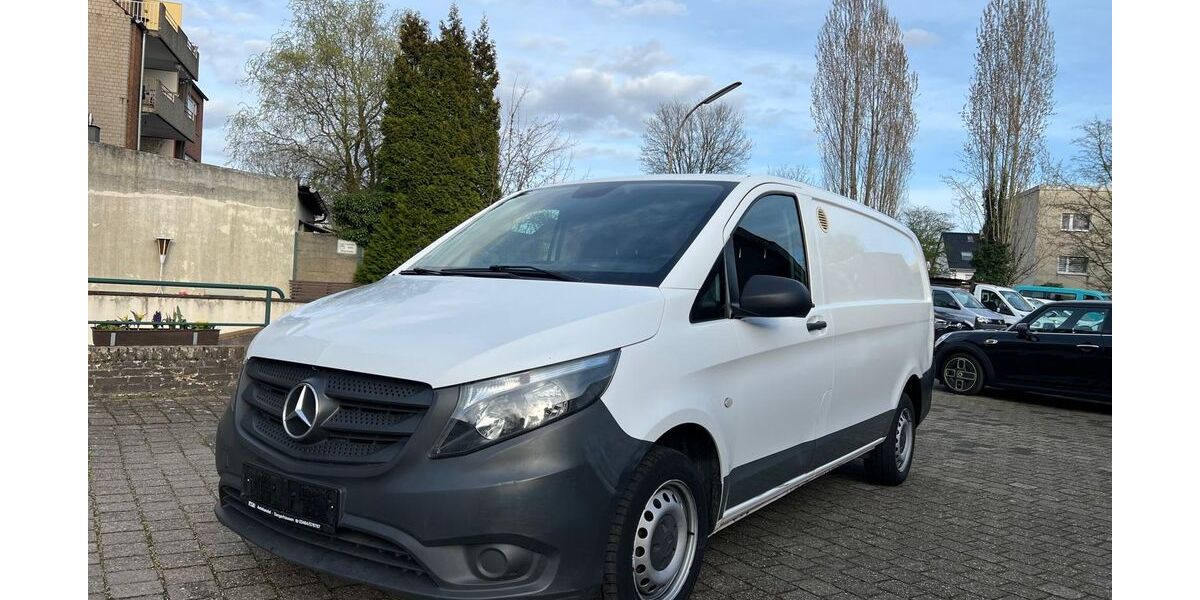 Mercedes-Benz Vito 288.061 km 9.890 &euro; Düsseldorf 40597