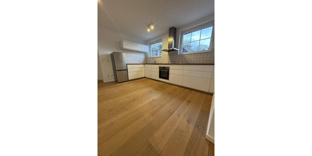 Etagenwohnung Düsseldorf Kaiserswerth - 2 Zimmer, 75 m&sup2;, 1.695&euro; | Angebot:26790492