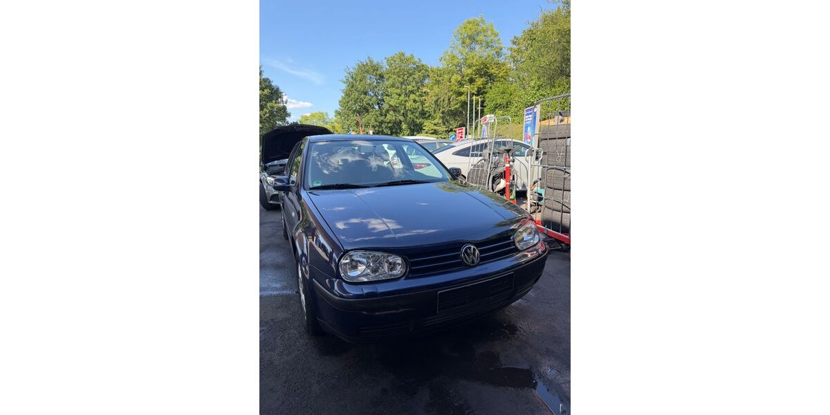 VW Golf 130.407 km 2.900 &euro; heiligenhaus 42579