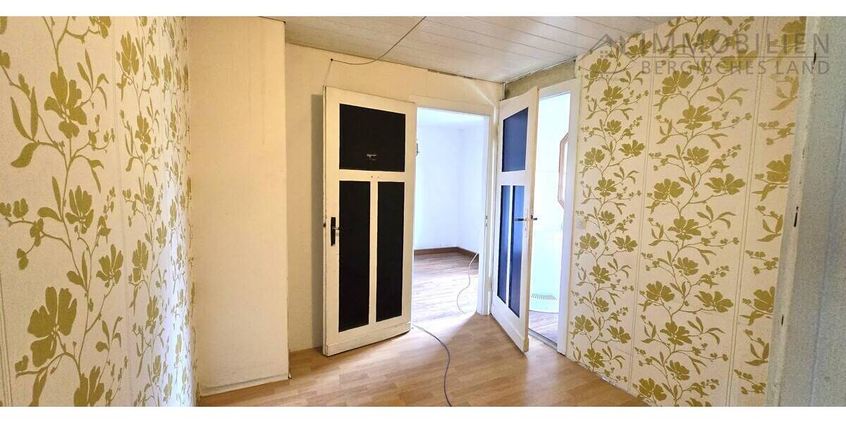 Mehrfamilienhaus, Wohnhaus Hückeswagen Kobeshofen - 8 Zimmer, 190 m&sup2;, 165.000&euro; | Angebot:26306810