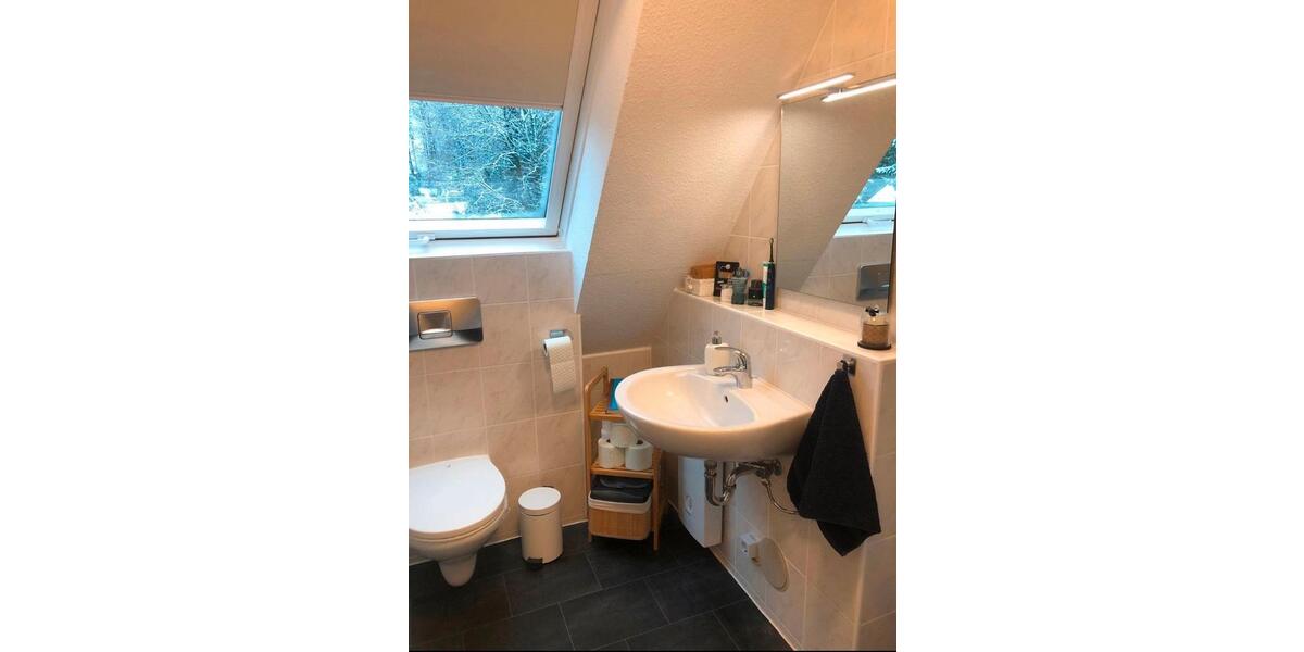 Dachgeschoßwohnung Wermelskirchen - 3 Zimmer, 64 m&sup2;, 195.000&euro; | Angebot:23863611