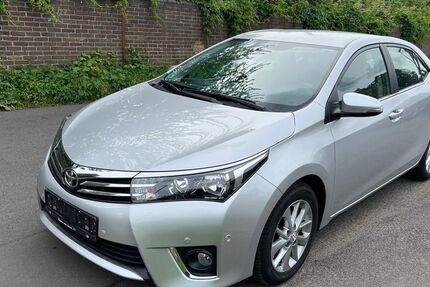 Toyota Corolla 57.000 km 10.900 &euro; Köln 50739