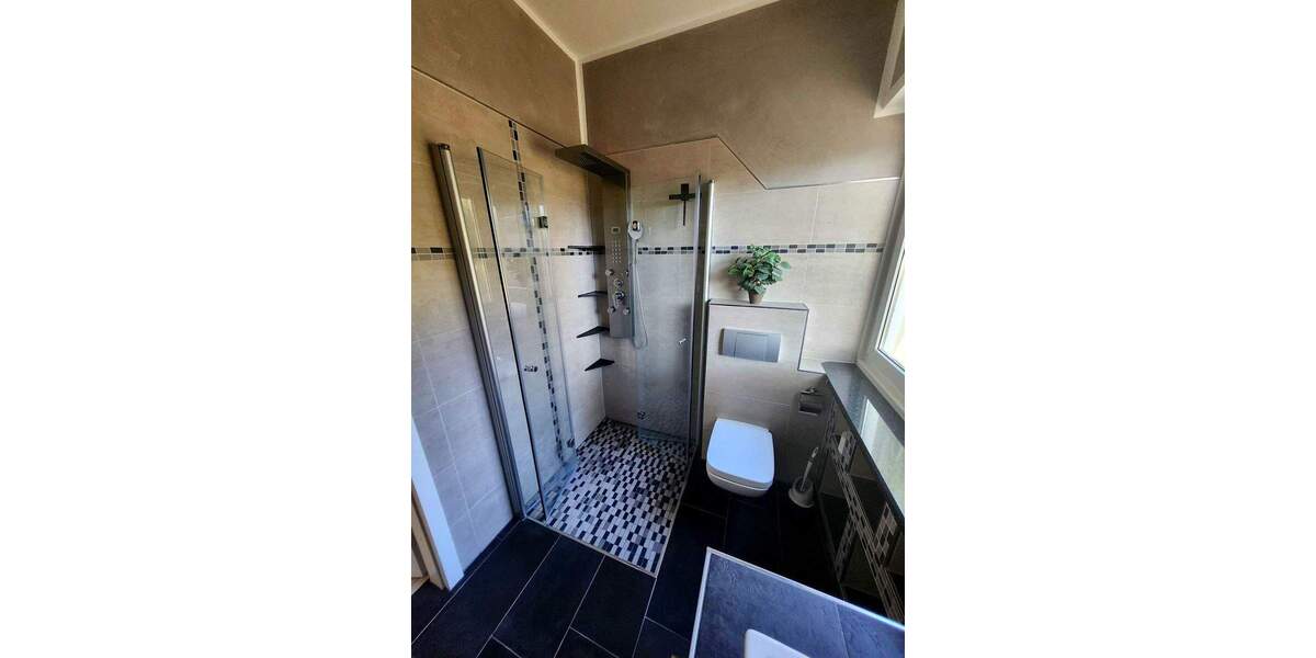 Etagenwohnung Hilden Kalstert - 3 Zimmer, 127 m&sup2;, 359.500&euro; | Angebot:25666296