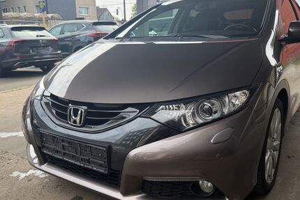 Honda Civic 140.000 km 9.990 &euro; Mülheim/Ruhr 45475