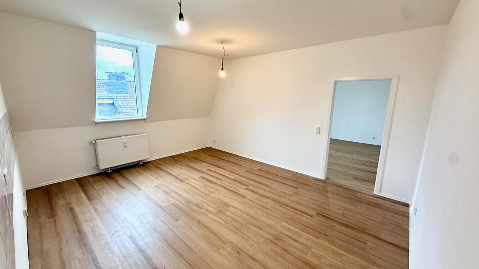 Dachgeschoßwohnung Wuppertal Gemarkung Langerfeld - 3 Zimmer, 84 m&sup2;, 750&euro; | Angebot:25253835