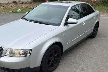 Audi A4 242.715 km 1.300 &euro; Köln 51061