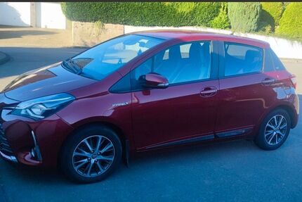 Toyota Yaris 110.000 km 12.600 &euro; Hückeswagen 42499