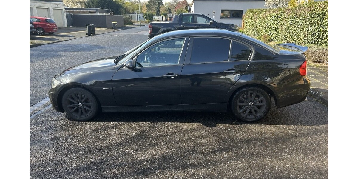 BMW E90 205.000 km 6.500 &euro; Köln 50667