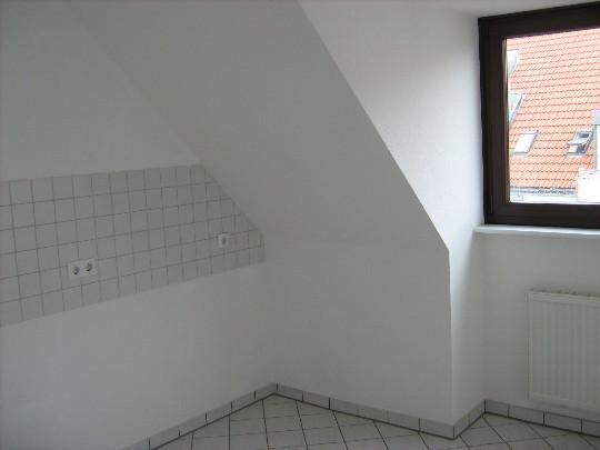 Dachgeschoßwohnung Grevenbroich - 3 Zimmer, 99 m&sup2;, 907&euro; | Angebot:25880794