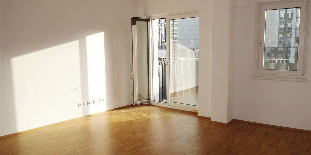 Etagenwohnung Düsseldorf Flingern Nord - 3 Zimmer, 85 m&sup2;, 1.410&euro; | Angebot:25778928