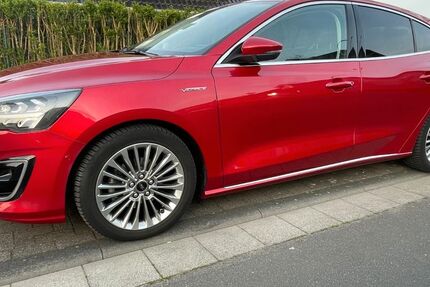 Ford Focus 93.000 km 15.700 &euro; Pulheim 50259