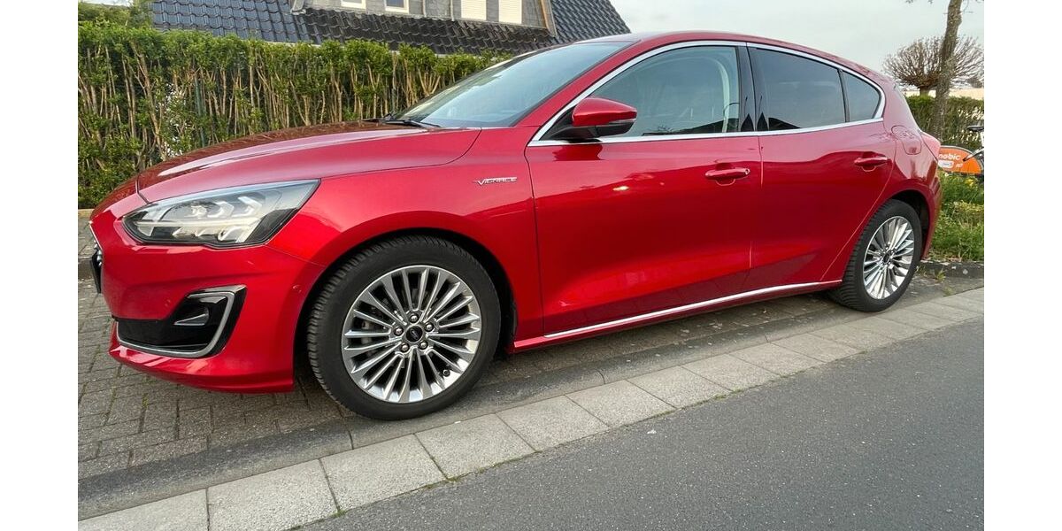 Ford Focus 93.000 km 15.700 &euro; Pulheim 50259