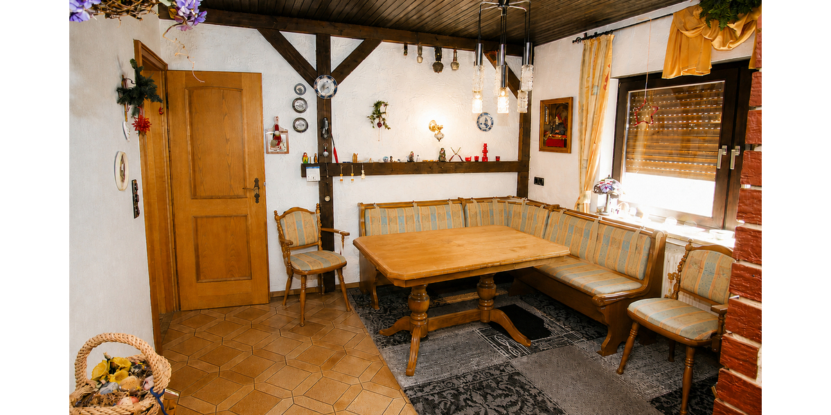 Mit 3D-Rundgang: Ihr neues Zuhause in Reusrath - Einfamilienhaus mit Potenzial und großem Grundstück - Einfamilienhaus Langenfeld | Angebot:26985260