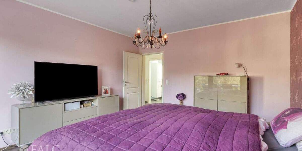 Mehrfamilienhaus, Wohnhaus Pulheim - 7 Zimmer, 351 m&sup2;, 1.199.000&euro; | Angebot:25820748