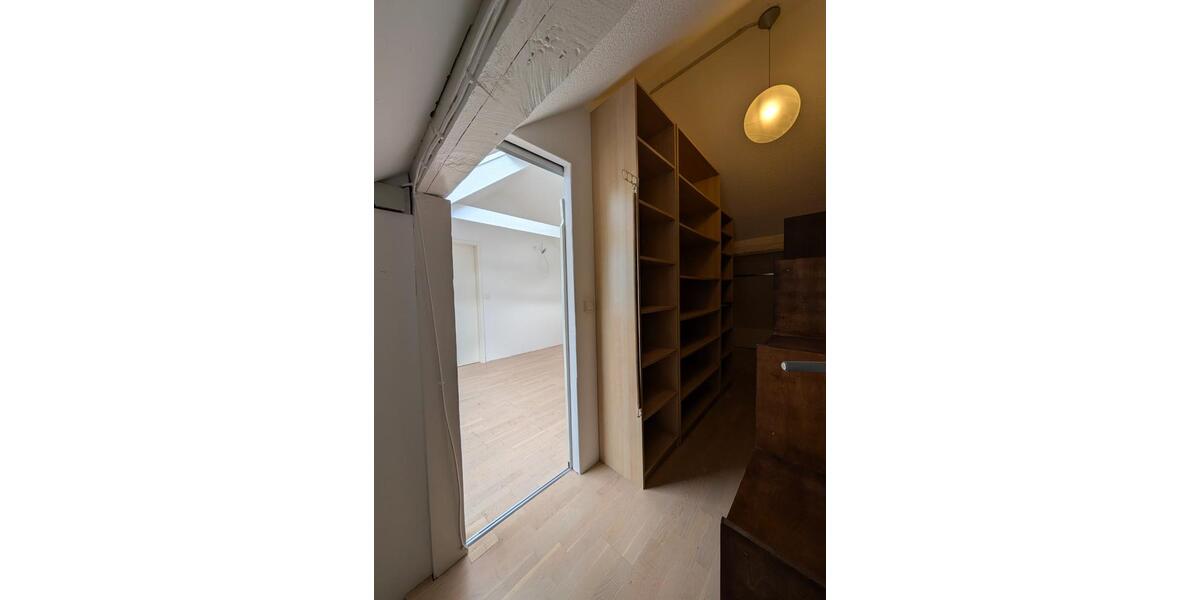 Maisonettenwohnung Wuppertal Gemarkung Nächstebreck - 2 Zimmer, 120 m&sup2;, 1.200&euro; | Angebot:25959347