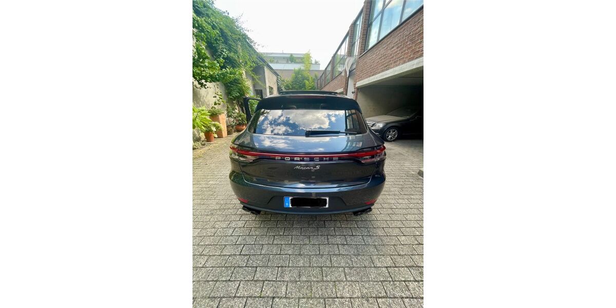 Porsche Macan 113.000 km 43.650 &euro; Solingen 42653