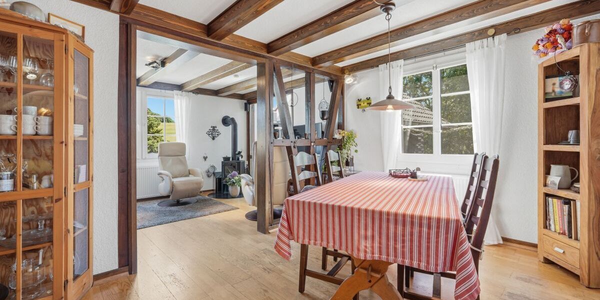 Mit 3D: Naturnah wohnen mit Freiraum – Charaktervolles Einfamilienhaus auf großzügigem Grundstück - Einfamilienhaus Wermelskirchen | Angebot:27350972