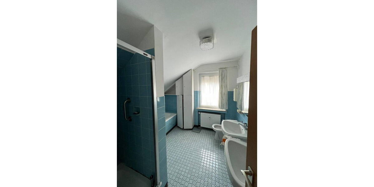 Einfamilienhaus Ratingen Lintorf - 1 Zimmer, 268 m&sup2;, 1.100.000&euro; | Angebot:26137001