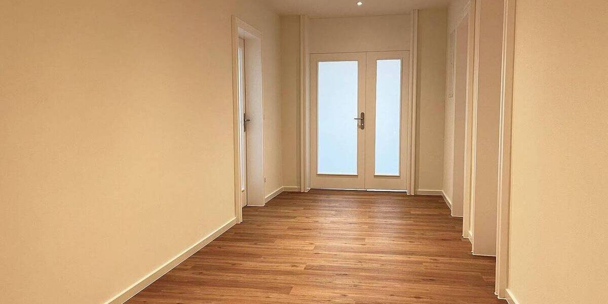 Etagenwohnung Köln Bayenthal - 4 Zimmer, 140 m&sup2;, 2.100&euro; | Angebot:26833510