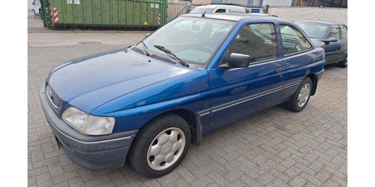 Ford Escort 73.999 km 700 &euro; Neuss 41460
