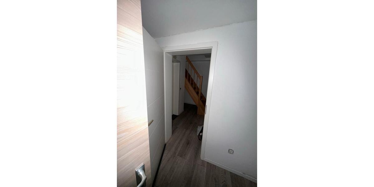 Mehrfamilienhaus, Wohnhaus Langenfeld (Rheinland) - 7 Zimmer, 237 m&sup2;, 580.000&euro; | Angebot:26126908