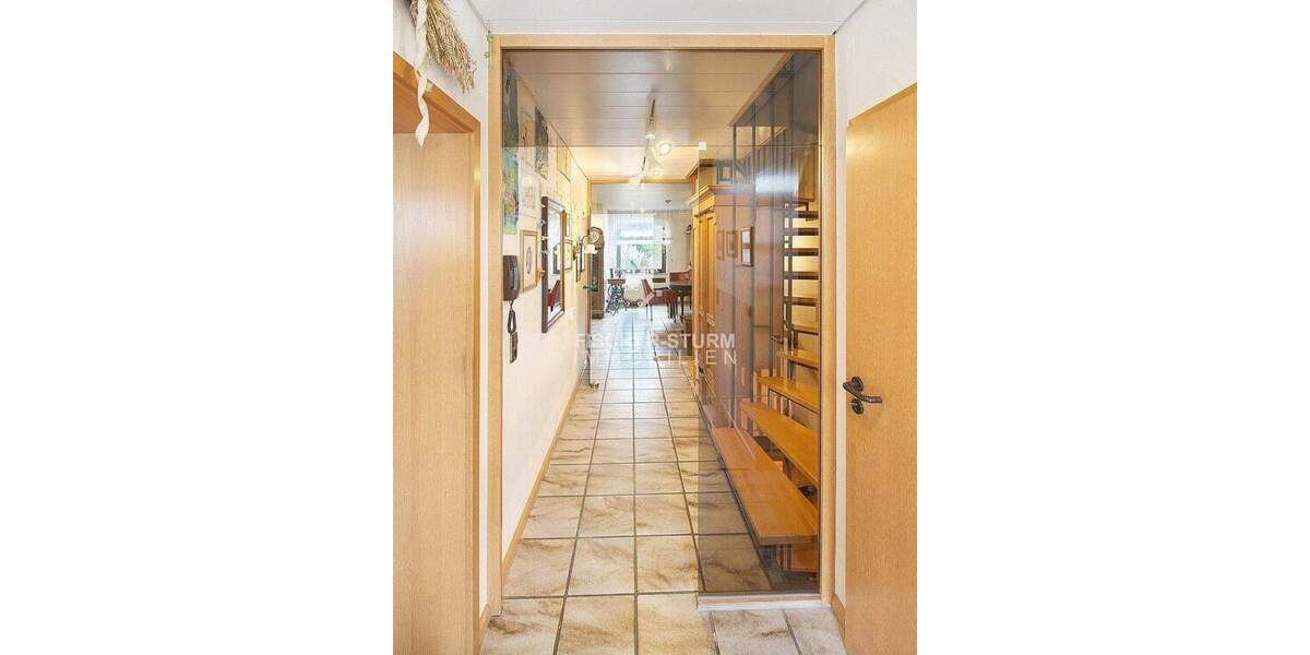 Reihenmittelhaus Mettmann Obschwarzbach - 5 Zimmer, 178 m&sup2;, 480.000&euro; | Angebot:25802051