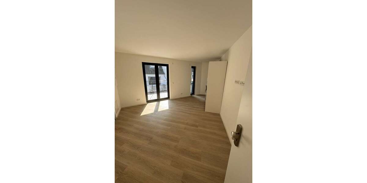 Etagenwohnung Düsseldorf Stadtmitte - 2 Zimmer, 33 m&sup2;, 975&euro; | Angebot:26186047