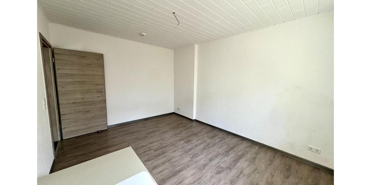 Erdgeschoßwohnung Wuppertal Elberfeld - 1 Zimmer, 30 m&sup2;, 330&euro; | Angebot:25903383