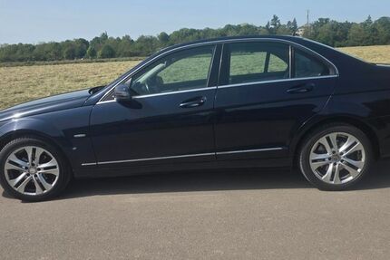 Mercedes-Benz C 250 197.000 km 8.150 &euro; Düsseldorf 40595