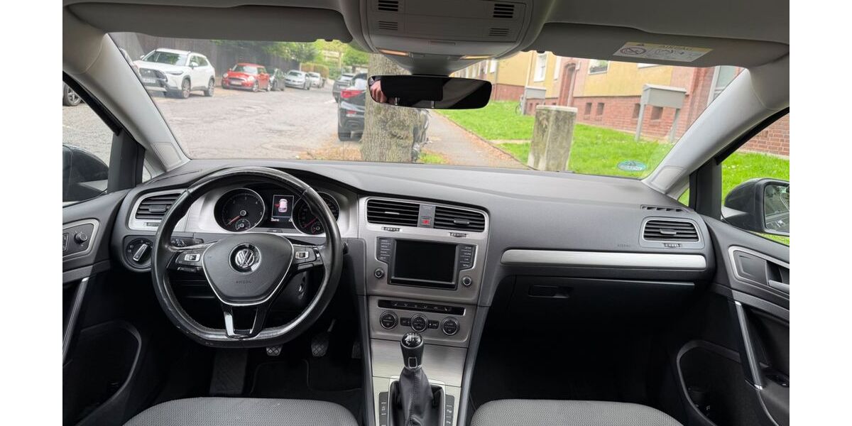 VW Golf 227.500 km 9.200 &euro; Mülheim an der Ruhr 45468