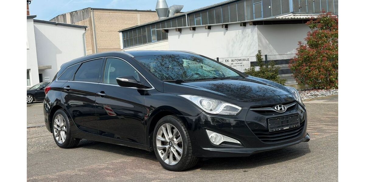 Hyundai i40 113.252 km 8.950 &euro; Hilden 40721
