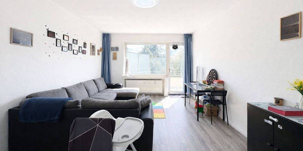 Etagenwohnung Düsseldorf Holthausen - 3 Zimmer, 87 m&sup2;, 1.200&euro; | Angebot:25910739