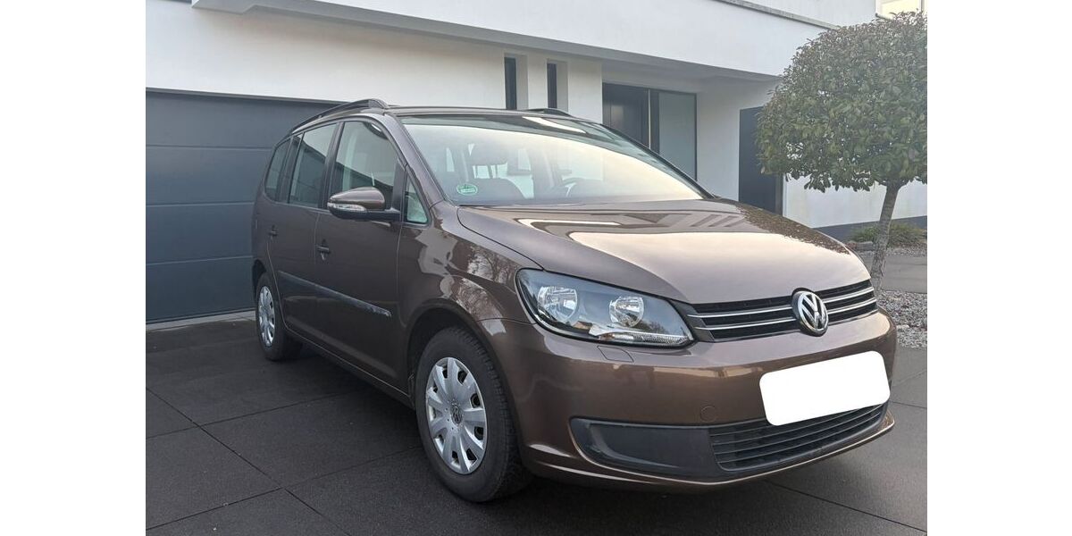 VW Touran 71.500 km 11.950 &euro; Köln 51145