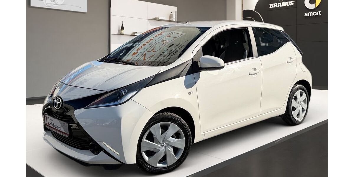 Toyota Aygo (X) 147.019 km 7.488 &euro; Köln 51067