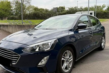 Ford Focus 91.500 km 13.500 &euro; Köln 50735
