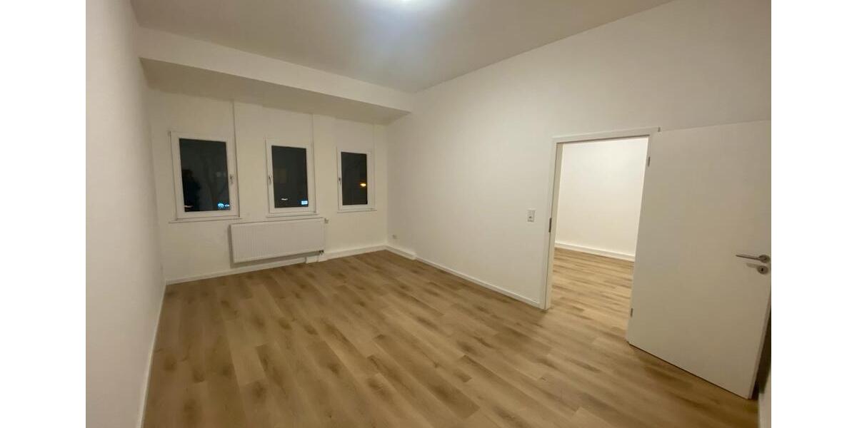 Etagenwohnung Köln Mülheim - 3 Zimmer, 90 m&sup2;, 1.500&euro; | Angebot:25310067