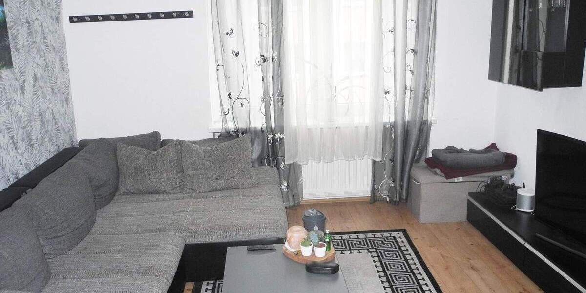 Etagenwohnung Remscheid Süd - 2 Zimmer, 50 m&sup2;, 330&euro; | Angebot:25679224