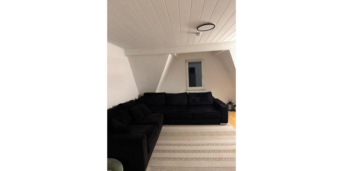 Dachgeschoßwohnung Solingen Ohligs - 3 Zimmer, 93 m&sup2;, 1.160&euro; | Angebot:26033785