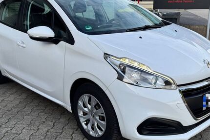 Peugeot 208 124.000 km 4.980 &euro; Solingen 42699