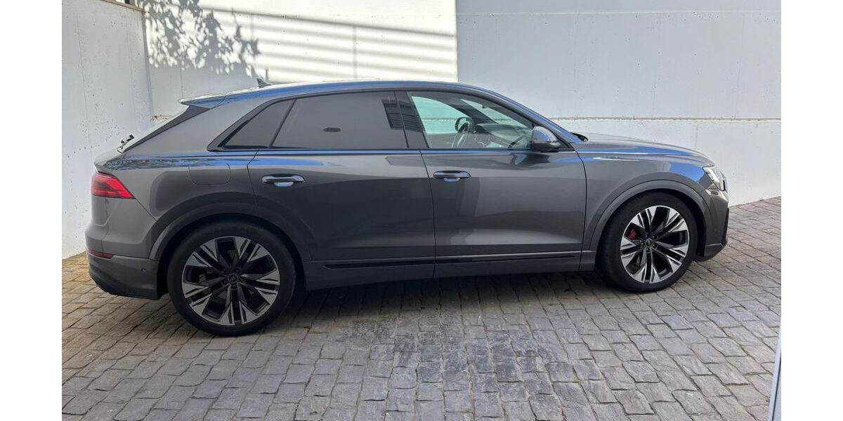 Audi Q8 43.850 km 61.900 &euro; Meerbusch 40667